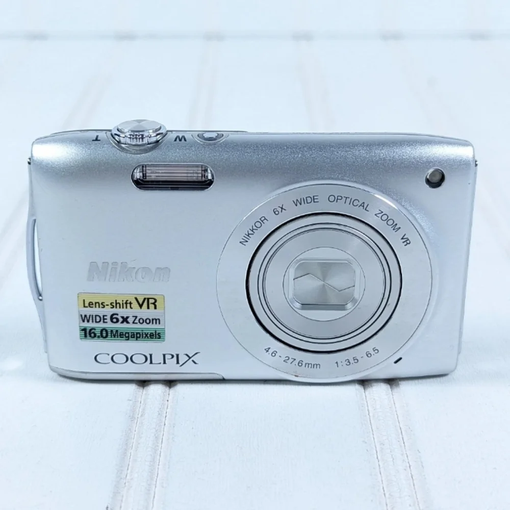 Nikon Coolpix S3300 16.0 Megapixels 6x Zoom Digital Camera With Battery